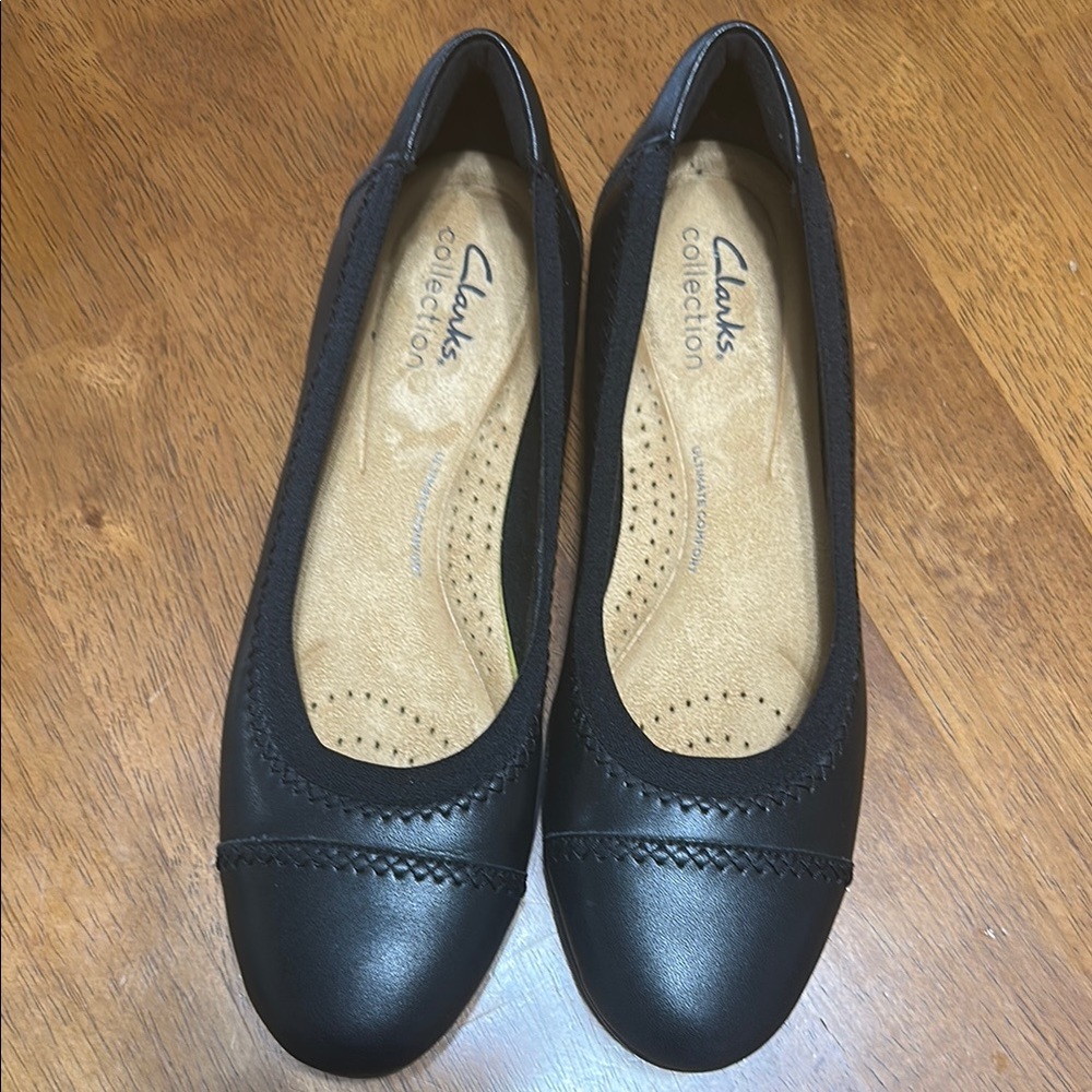 Clarks Women's Black Ballet Flats Size 7